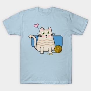 Cute cat with string T-Shirt